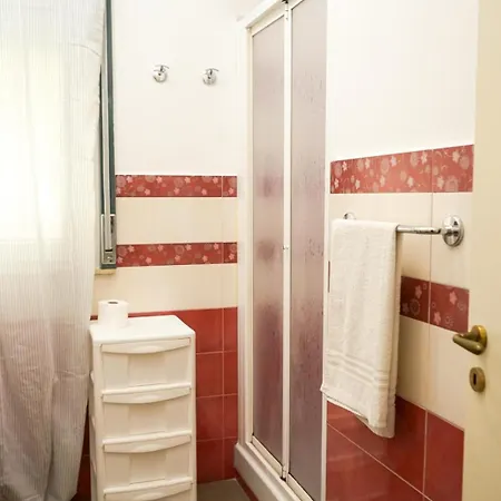 Rael Apartment