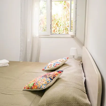 Rael Apartment Cefalu
