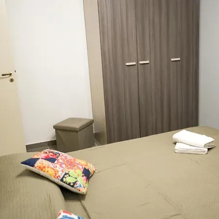 Rael Apartment *