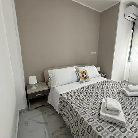 Rael Lejlighed Cefalù